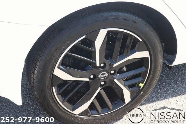 2025 Nissan Versa SR CVT