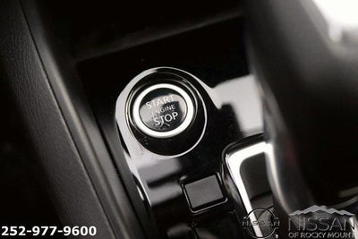 2025 Nissan Versa SR CVT