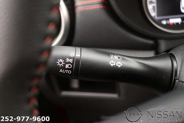 2025 Nissan Versa SR CVT