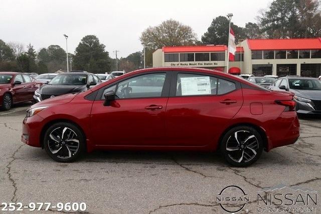 2025 Nissan Versa SR CVT