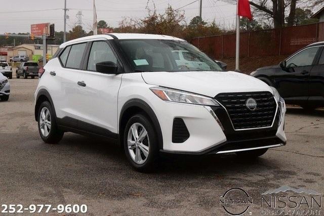 2025 Nissan Kicks Play S FWD