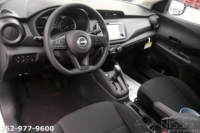 2025 Nissan Kicks Play S FWD