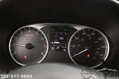 2025 Nissan Kicks Play S FWD