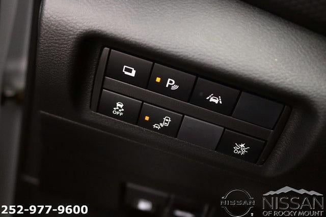 2025 Nissan Kicks Play S FWD