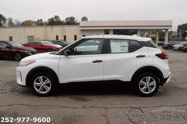 2025 Nissan Kicks Play S FWD