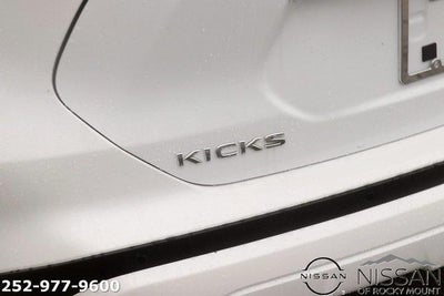 2025 Nissan Kicks Play S FWD