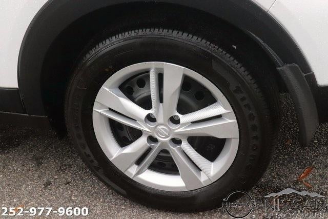 2025 Nissan Kicks Play S FWD