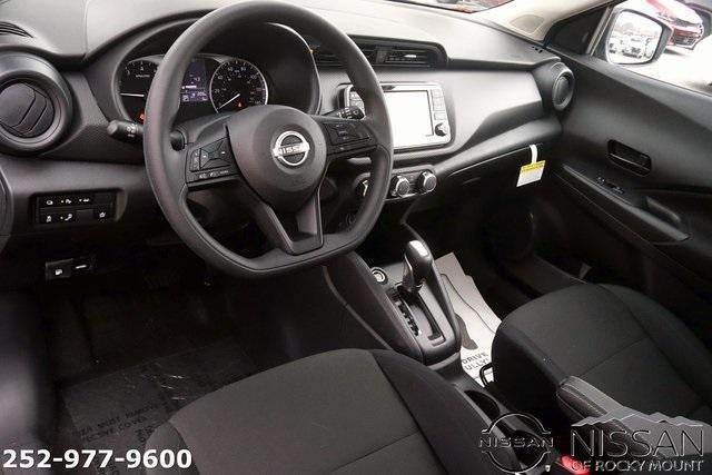 2025 Nissan Kicks Play S FWD