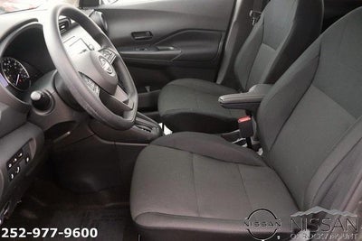 2025 Nissan Kicks Play S FWD