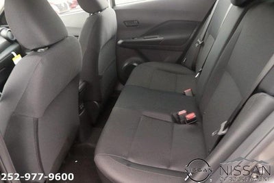 2025 Nissan Kicks Play S FWD