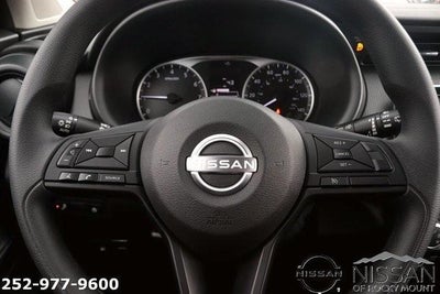 2025 Nissan Kicks Play S FWD