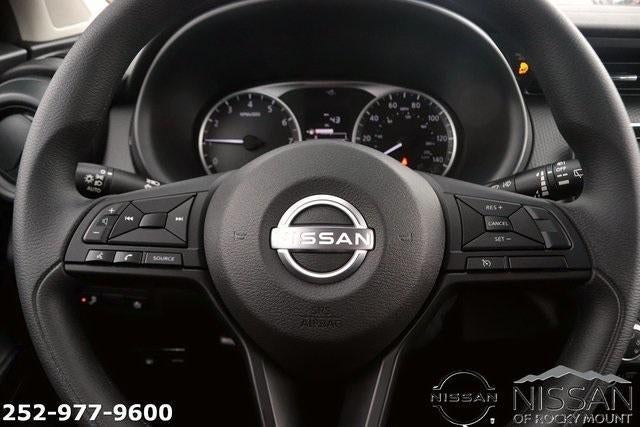 2025 Nissan Kicks Play S FWD