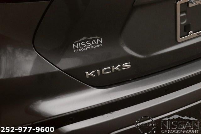 2025 Nissan Kicks Play S FWD