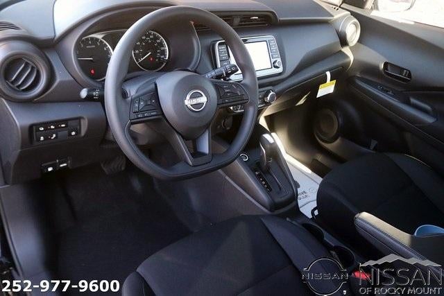 2025 Nissan Kicks Play S FWD