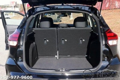 2025 Nissan Kicks Play S FWD