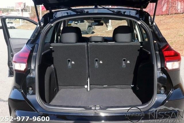 2025 Nissan Kicks Play S FWD