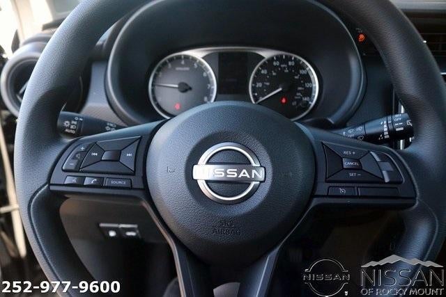 2025 Nissan Kicks Play S FWD