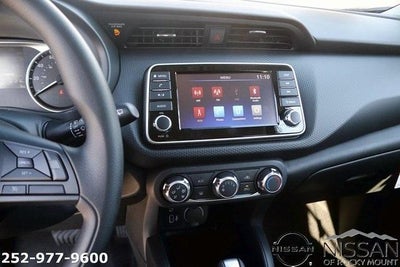 2025 Nissan Kicks Play S FWD