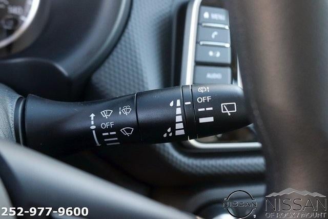 2025 Nissan Kicks Play S FWD