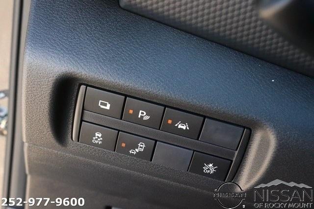 2025 Nissan Kicks Play S FWD