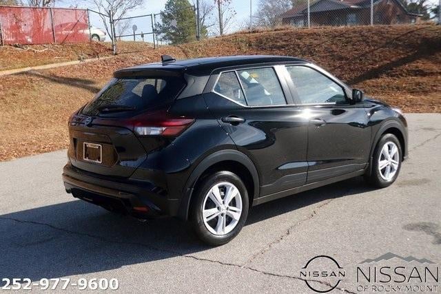 2025 Nissan Kicks Play S FWD