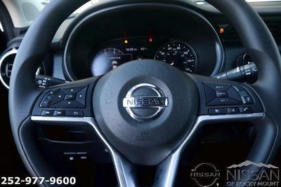 2021 Nissan Kicks SV FWD