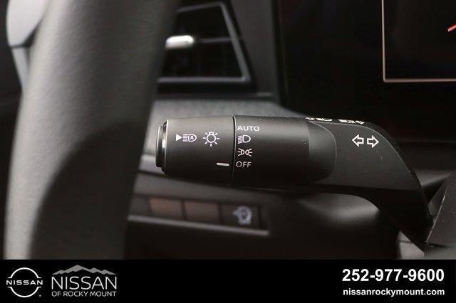 2027 Nissan Kicks S FWD