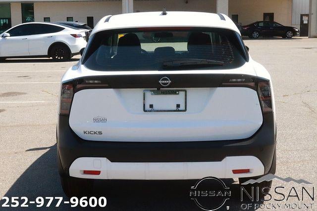 2026 Nissan Kicks S FWD