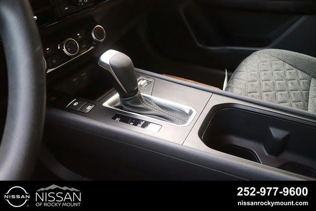 2025 Nissan Kicks SV FWD