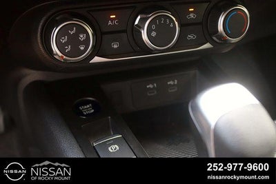 2025 Nissan Kicks SV FWD