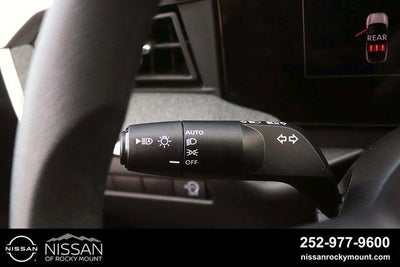 2025 Nissan Kicks SV FWD