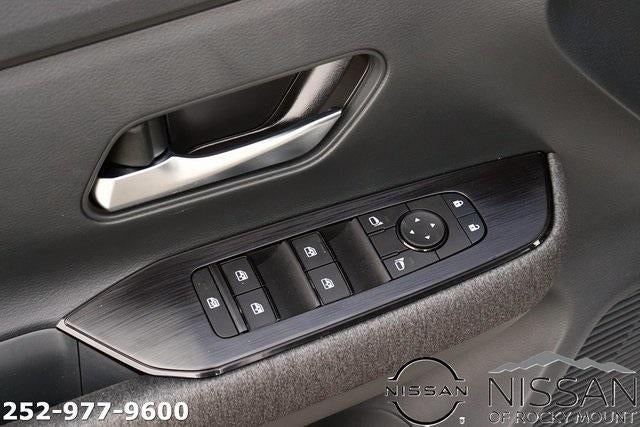 2025 Nissan Kicks SV FWD