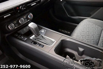 2025 Nissan Kicks SV FWD