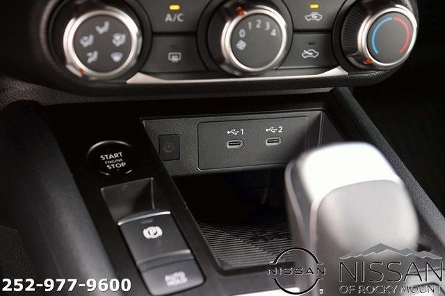 2025 Nissan Kicks SV FWD