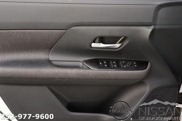 2025 Nissan Kicks SV FWD