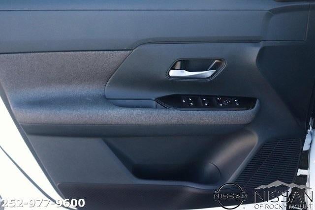 2025 Nissan Kicks SV FWD