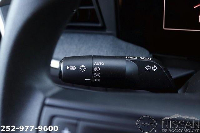 2025 Nissan Kicks SV AWD