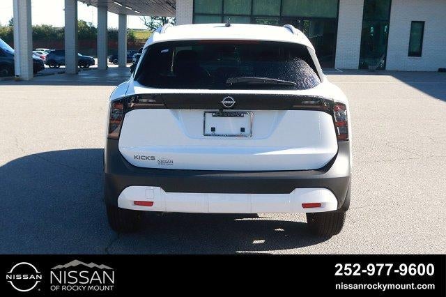 2027 Nissan Kicks SV FWD