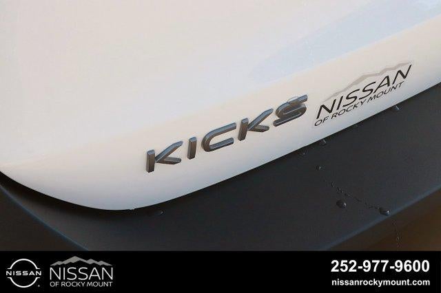 2027 Nissan Kicks SV FWD