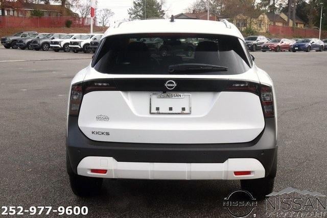 2026 Nissan Kicks SV FWD
