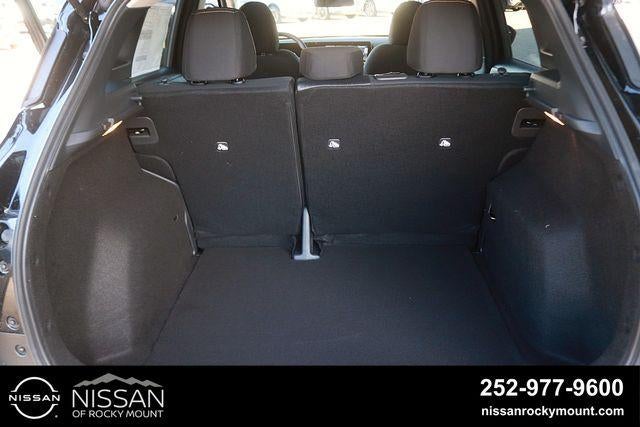 2027 Nissan Kicks SV FWD