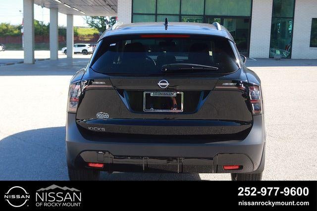 2027 Nissan Kicks SV FWD