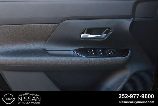 2027 Nissan Kicks SV FWD
