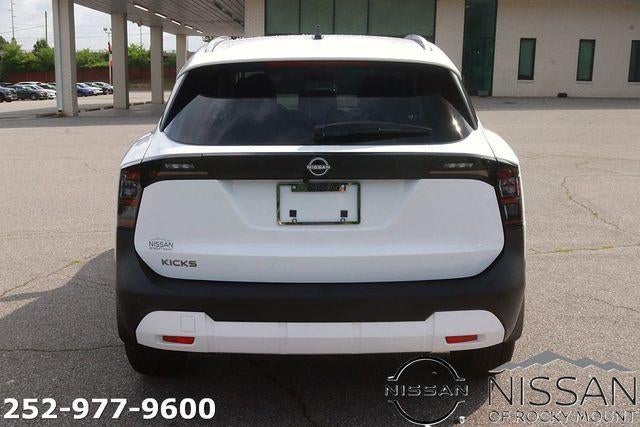 2026 Nissan Kicks SV FWD