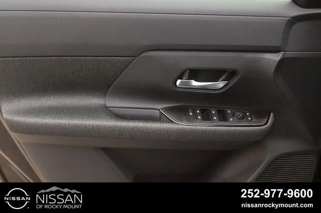 2027 Nissan Kicks SV FWD