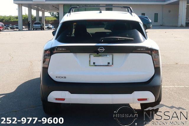 2026 Nissan Kicks SV FWD