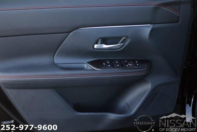 2025 Nissan Kicks SR FWD