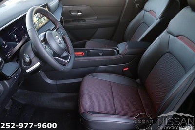 2025 Nissan Kicks SR FWD