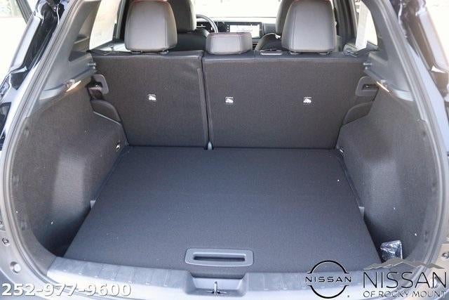 2025 Nissan Kicks SR FWD