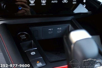 2025 Nissan Kicks SR FWD